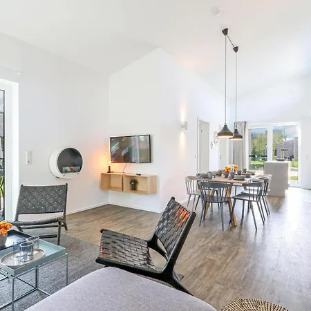 3 Bedroom Lovely In Lembruch-duemmer Holiday home Lembruch
